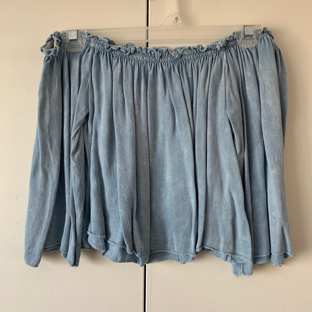 Vestique light blue off the shoulder top